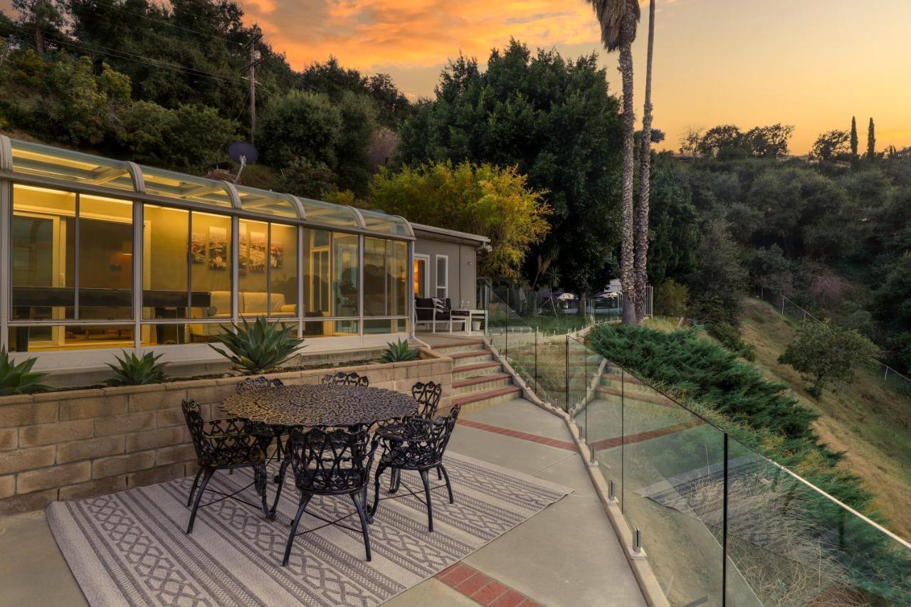 Luxury Hollywood Hills Gated View Estate - Ultra Private And Gorgeous! Minutes To Universal And Hollywood! Los Angeles